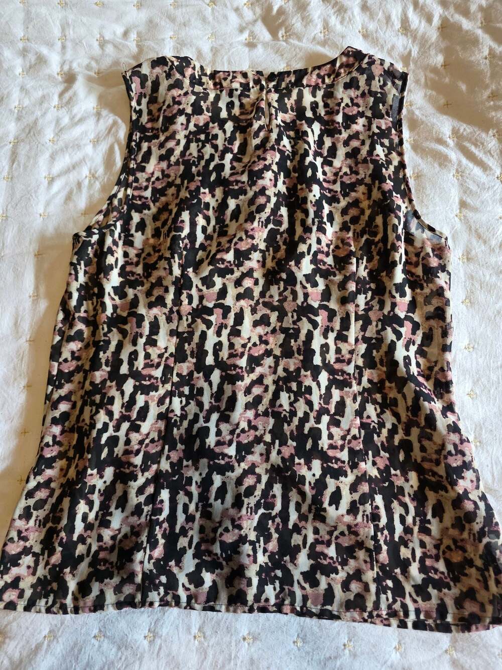 Ann Taylor Ruffle Front Leopard Print Sleeveless Blouse - Picture 5 of 5